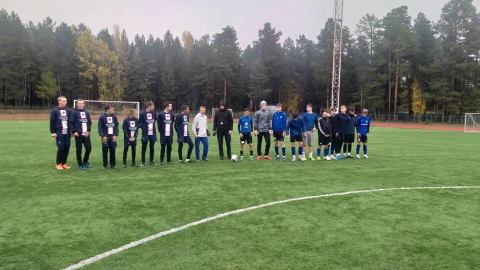 Изображение спорт и физкультура в школе.